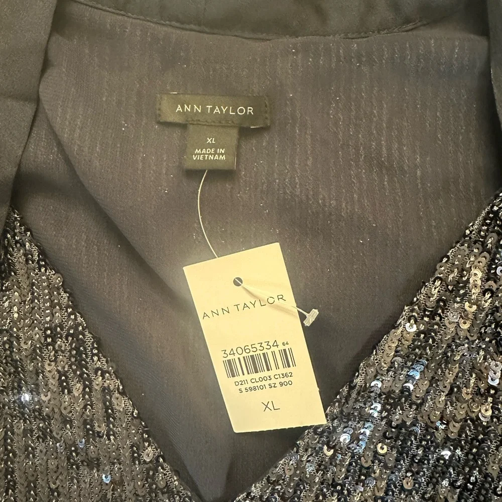 Ann Taylor Navy Sequin Blouse with Bow Accent - NWT - XL - Picture 3 of 11